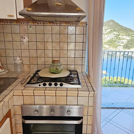 Maridea - Al Tramonto Apartment Ponza